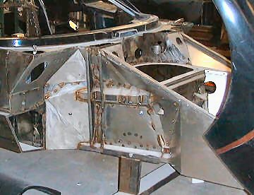 Front suspension mounting point